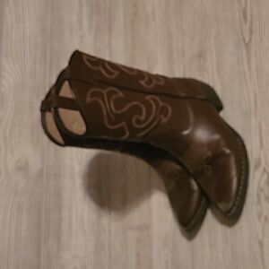 Youth Size 3 Cowboy Boots